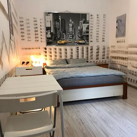 Pokoj Sali 2 Krakow Exterior photo